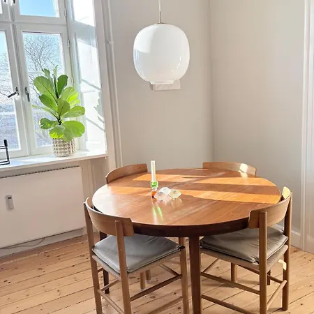 Cosy Vesterbro Apartment *